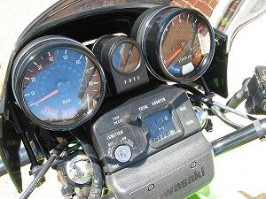 r1 clocks